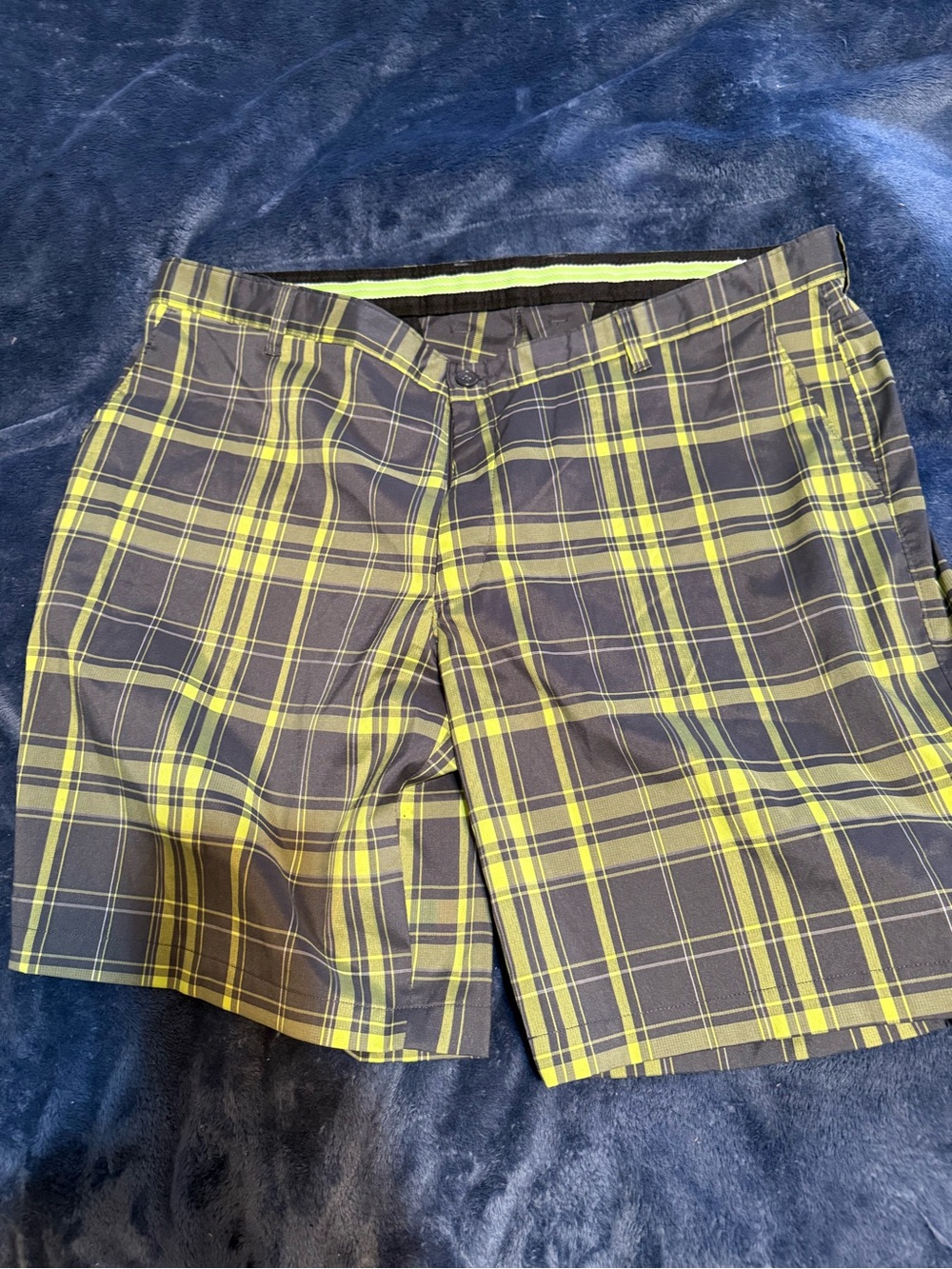 Greg Norman Collection Black & Yellow Plaid Flat Front Shorts
